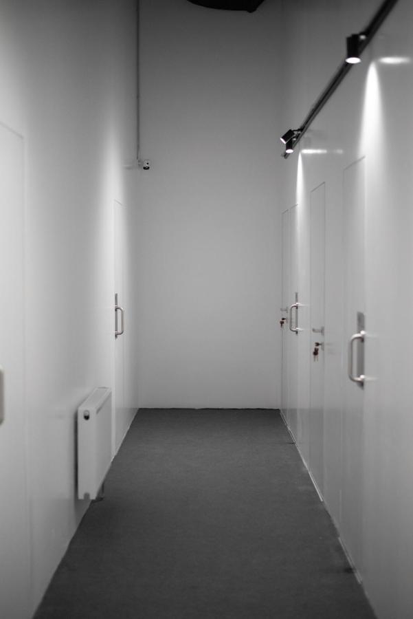 Capsule Hotel Constellation 91 Лвив Екстериор снимка